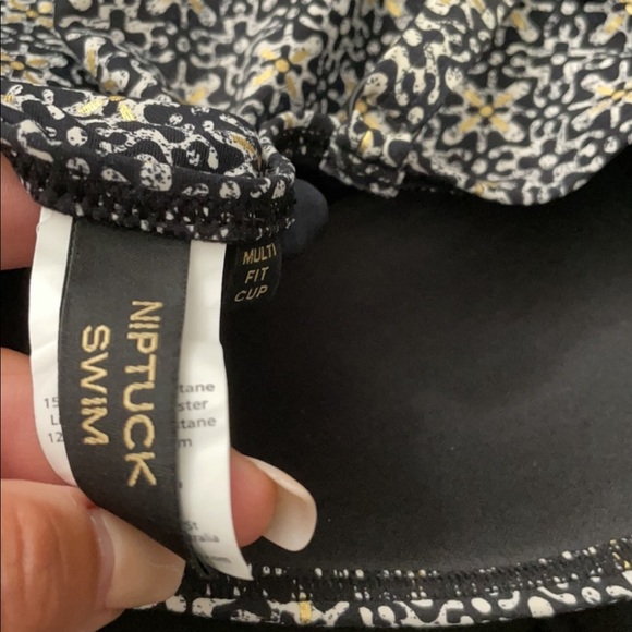 Nip Tuck One Piece Swim Size 6 - Picture 5 of 10